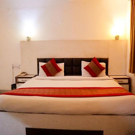 Hotel India International Νέο Δελχί Εξωτερικό φωτογραφία