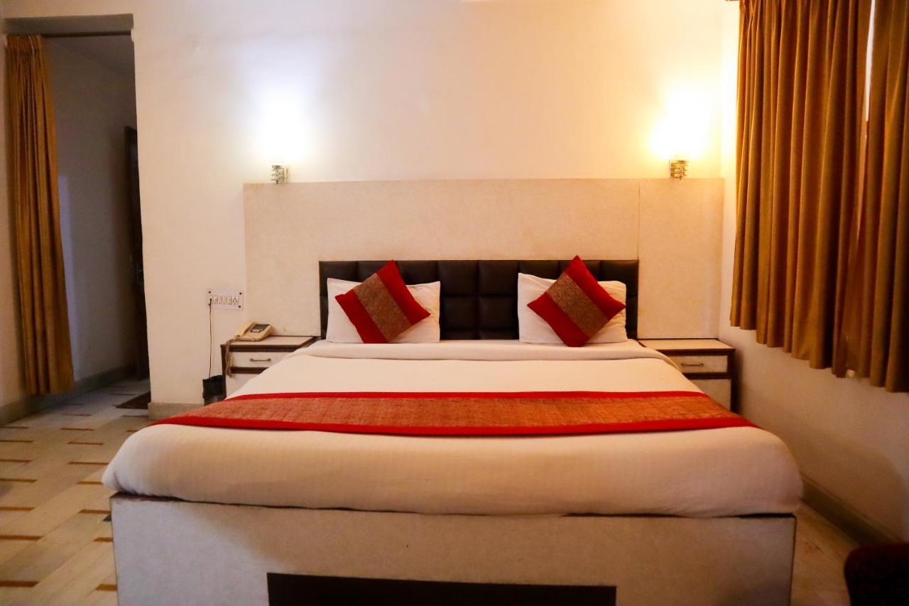 Hotel India International Νέο Δελχί Εξωτερικό φωτογραφία