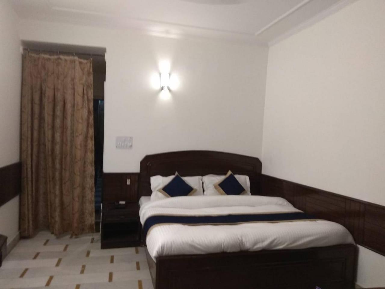 Hotel India International Νέο Δελχί Εξωτερικό φωτογραφία