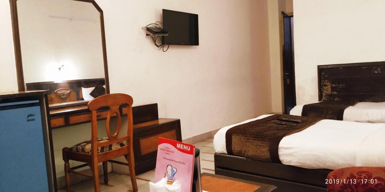 Hotel India International Νέο Δελχί Εξωτερικό φωτογραφία
