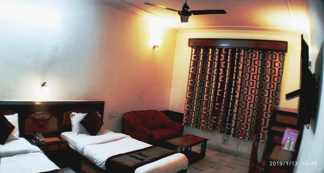 Hotel India International Νέο Δελχί Εξωτερικό φωτογραφία