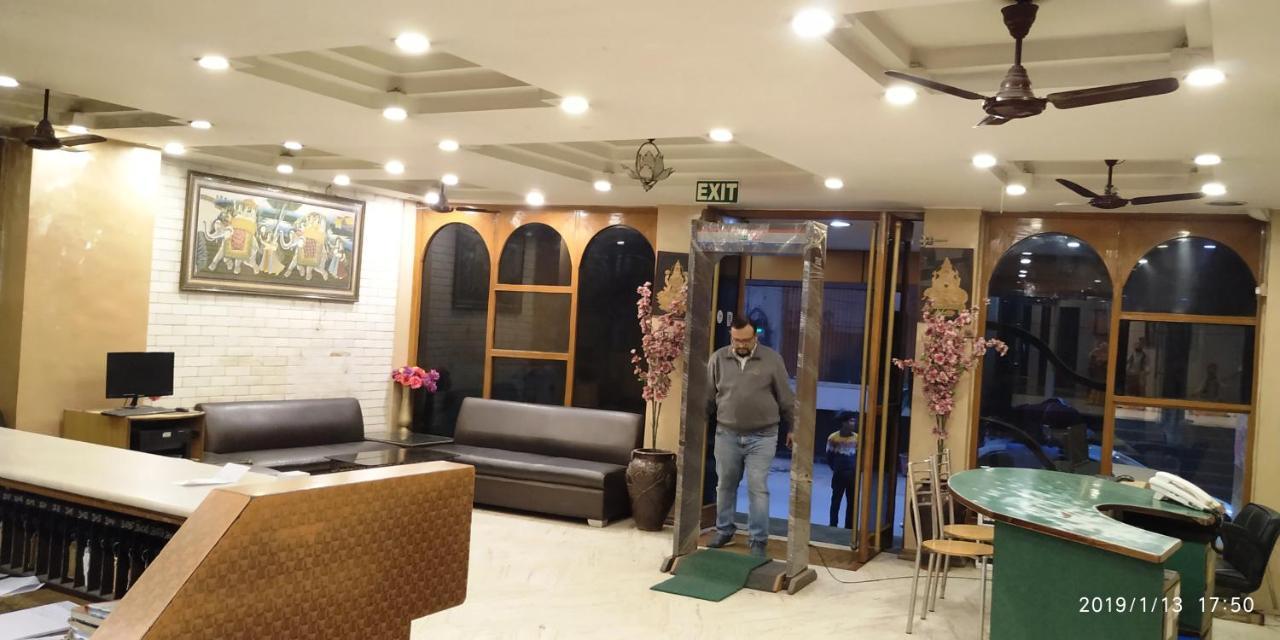 Hotel India International Νέο Δελχί Εξωτερικό φωτογραφία